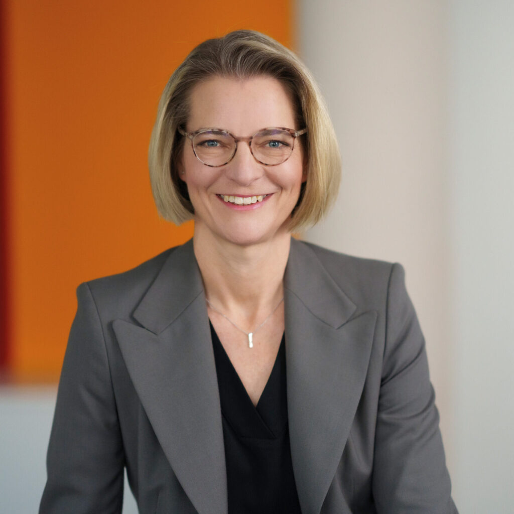 Mitglied des Vorstands der BASF SE, verantwortlich für die Bereiche European Site & Verbund Management; Global Engineering Services; Corporate Environmental Protection, Health, Safety & Quality und die Region Europa, Mittlerer Osten, Afrika.